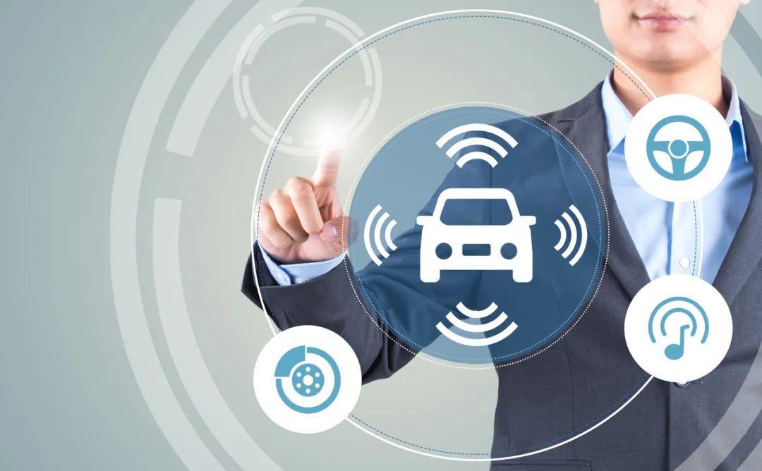 車聯網正加速落地應用，仍面臨多重挑戰。