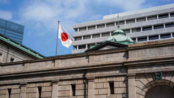 日本最終還是對美屈服，宣布將管制半導(dǎo)體出口，中方釋放反制信號
